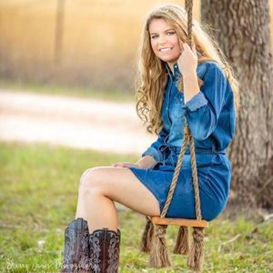 Meet your Posher, Nicole